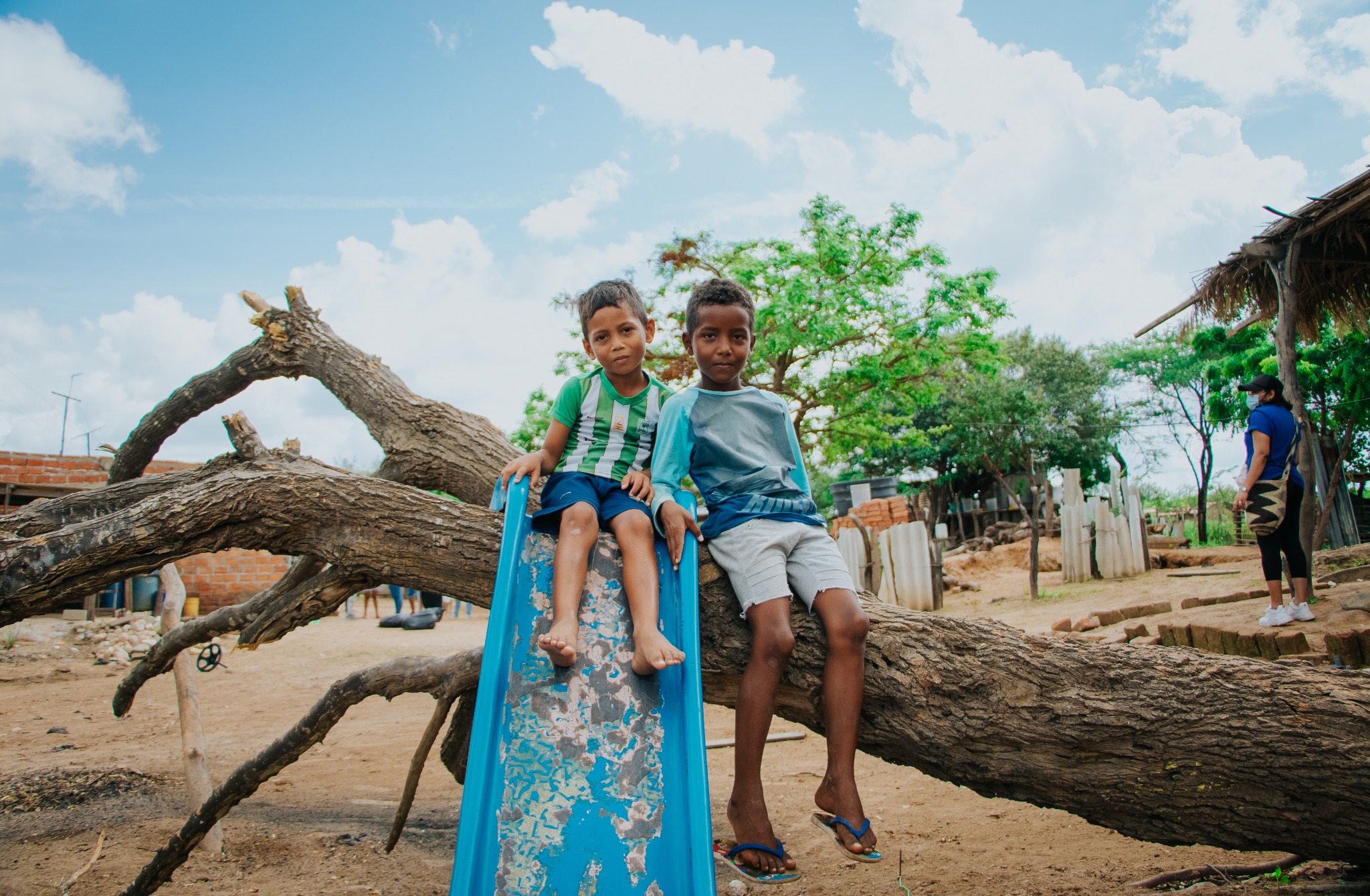 Niños de la comunidad de El Cerrito durante una actividad de la Fundación El Cielo Gobierna
